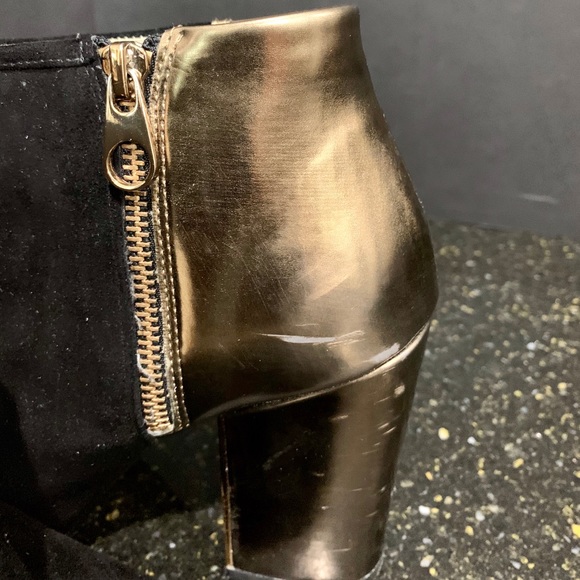 Ted Baker London Gold Foil Block Heeled Ankle Boot - Picture 12 of 13